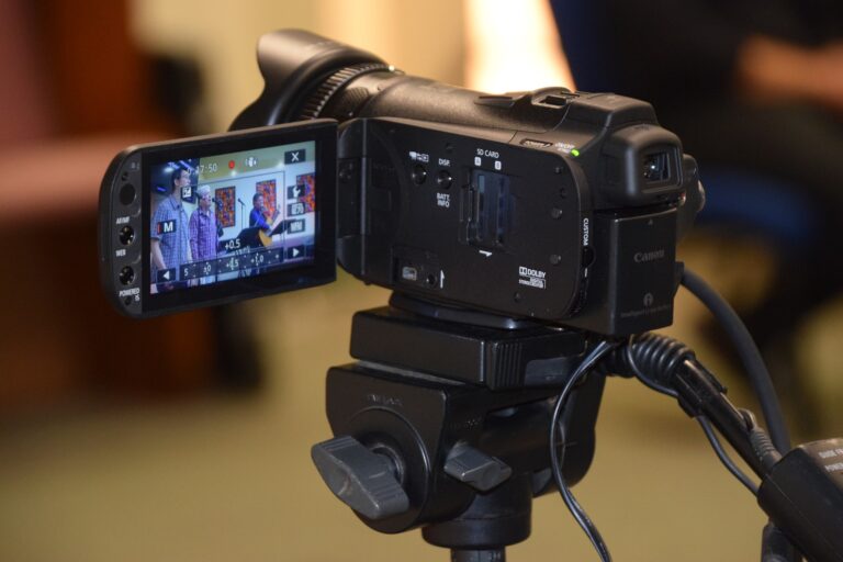 El Servicio de Edición de Video Puede Incluir la Grabación del Material